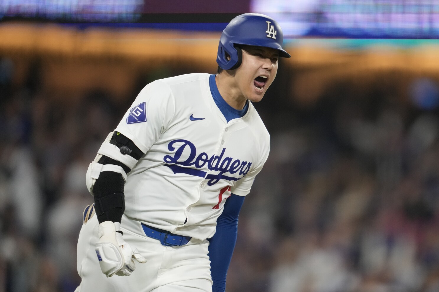 Dodgers edge second-place Padres 4-3, can clinch NL West Dodgers edge second-place Padres 4-3, can clinch NL West